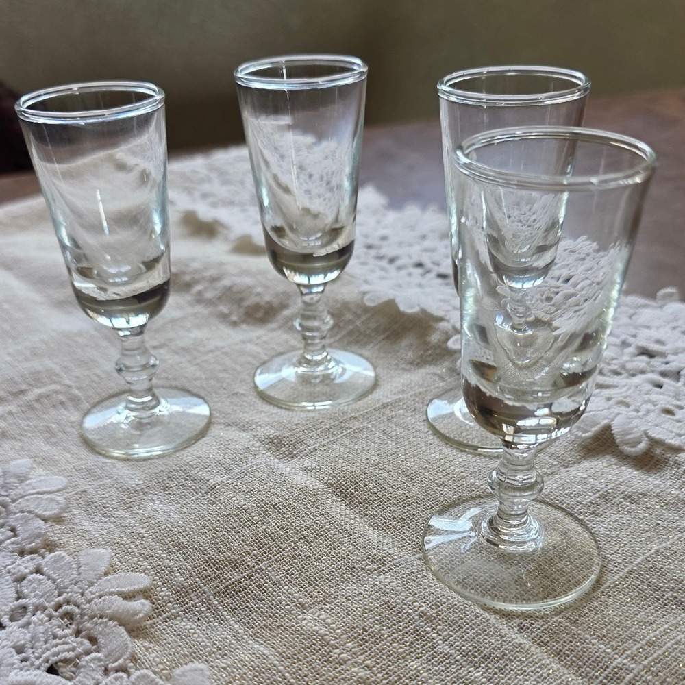 Set of 4 Vintage Style Clear Glass Stemmed Cordial Liqueur Glasses 3.75 Inch